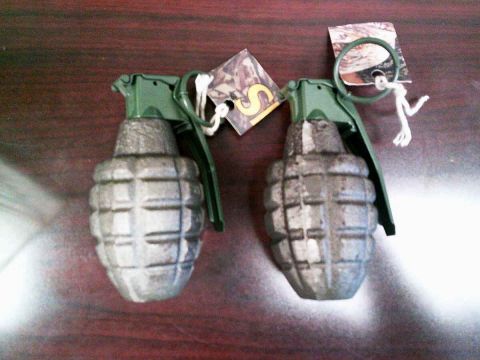 ハワイ空港で手榴弾を手荷物持ち込みした日本人、第1級テロ脅迫容疑で逮捕