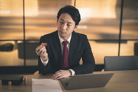 【朗報】年収1000万の大企業課長の俺、本日のスケジュールがこれwwwwwwww