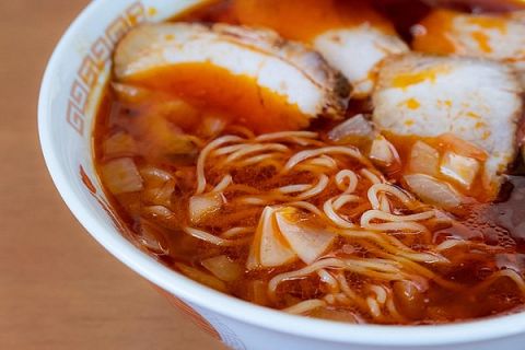 【悲報】6年間毎日ラーメン食ってたYouTuberが「健康診断」を受けた結果wwwwww(画像あり)