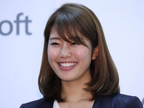 【画像あり】稲村亜美のヘッスラ、みだらすぎるwwwwwwwwwww