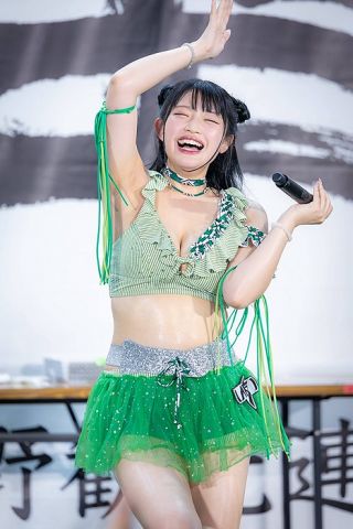 【画像】汗だくアイドルさん、汗だくにも関わらずいい匂いがしそう