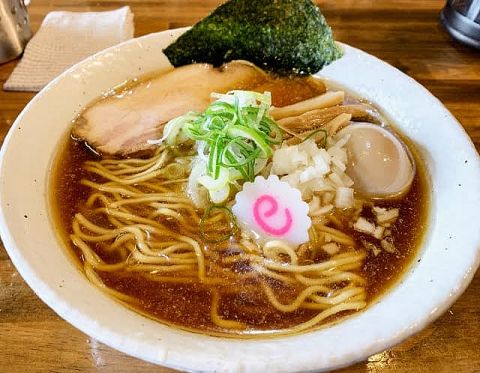 酒の〆、最適解はうどんか蕎麦かラーメンか