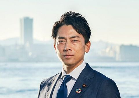 ネット民にいじられまくった小泉進次郎さん、ついに自らネタにし始めるwwwwwwwww