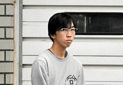 【悲報】強盗殺人容疑者の父「大人しいのに、なんでやっちゃったのかな…」