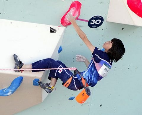 【炎上】五輪クライミング「低身長は届かないコース設計にするわ」→日本のエースが手が届かず0点になり海外で炎上