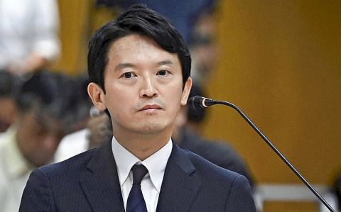 【悲報】議会「斎藤、辞職しろ」斉藤「スゥー………兵庫県知事です」→続投表明へ