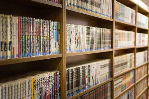 アニメとか漫画ではよく見るけど現実では『絶対に』見ないものwwwwww