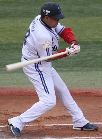 中村紀洋とかいう大阪で公立校で2年で大活躍して甲子園出てプロでも400本塁打放った本物の怪物