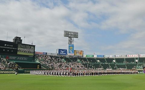 甲子園　開会式後に選手が熱中症訴え、車いすで運ばれる　朝でも蒸し暑さ残る聖地