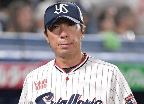 ヤクルト・高津監督が来季も続投　新たに1年契約　球団が正式発表　「再建は簡単なこととではないが身を削る思いで努力します」と指揮官