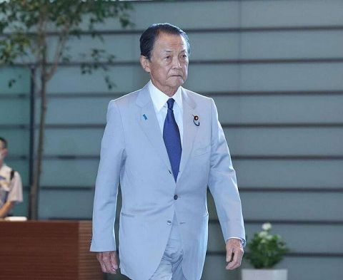 自民・麻生副総裁が高市氏支持へ、麻生派議員にも指示　1回目から