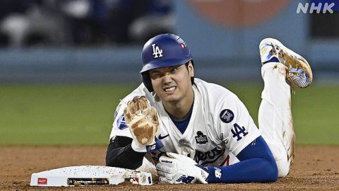 【朗報】最新大谷 両肩でリュックを背負う