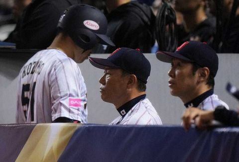 井端監督のDH・清宮幸太郎に同じ左打者代打に物議「清宮かわいそう」