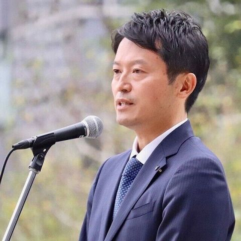 斎藤兵庫県知事　本日登庁　1200人が出迎える