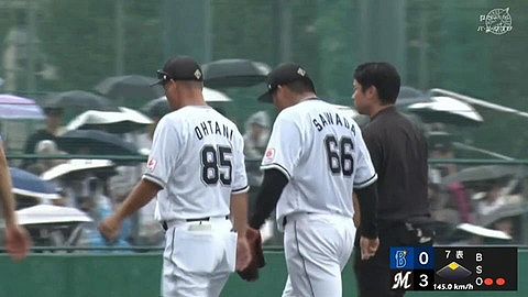 澤田、ファームの試合で打球が直撃…緊急降板