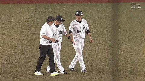 吉井監督「(髙部は)一応病院行って検査してます」