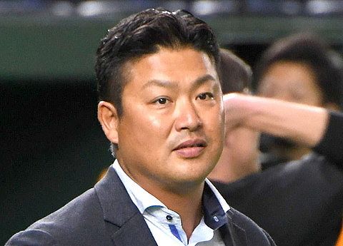 DeNAが来季新コーチに村田修一氏を招聘へ、今季までロッテで打撃コーチ