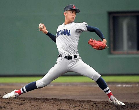 横浜高校の“スーパー1年生”織田翔希が初完封　11球団が視察「身のこなしも良い、楽しみ」