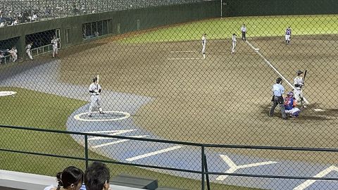 【悲報】坂本勇人(育成)、ネクストバッターズサークルを間違える