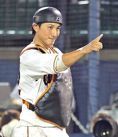 甲斐拓也、大山悠輔がFAで巨人移籍なら…「プロテクト枠」から小林誠司、長野久義が外れる可能性