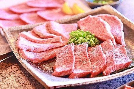 大手しゃぶしゃぶ食べ放題の店の肉、限界突破wwwwwwwwwww