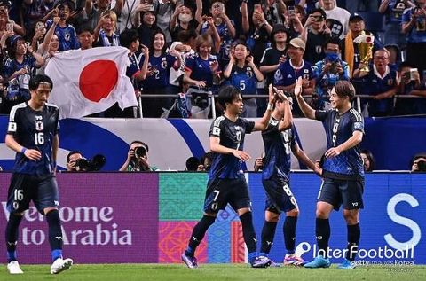 韓国人「中国人民14億人が号泣!」サッカーW杯アジア予選で日本が中国を7-0で粉砕!　韓国の反応