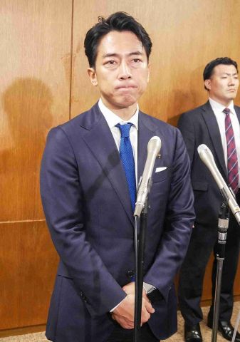 小泉進次郎(43)が帰宅後に涙「パパは負けたよ」→“思わず笑ってしまった”子どもの一言とは?〈“初めての総裁選”を阿川佐和子が直撃!〉