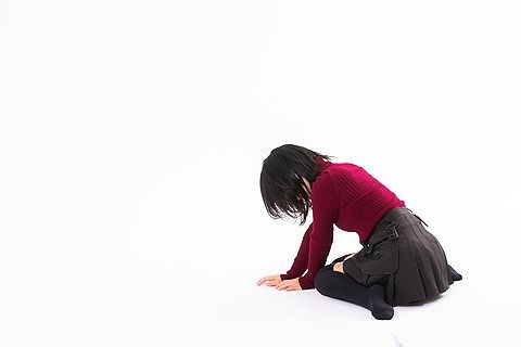 【超速報】女子中学生、『コレ』が原因で絶望して自殺