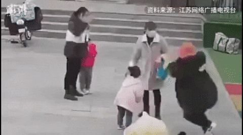 【動画あり】 中国の女さん、民度が低すぎるwwwwwwwwwww