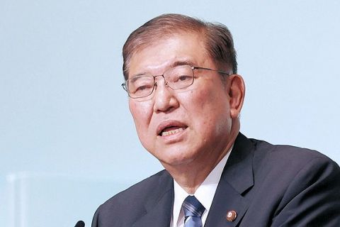 【悲報】石破「60年前の夏祭りの日でした。豊かではなかったけれど皆笑っていました。」←泣いた奴wwwwwwwwwwwwwwww