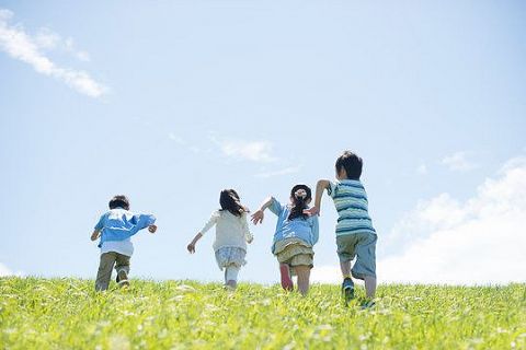 【悲報】X「いい年して子供のいない大人は人じゃない、どこか僻地に移り住んでくれ」←炎上wwwwwwwwwwww