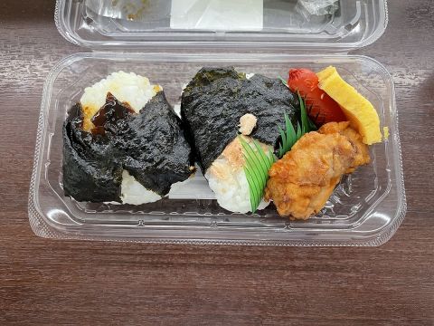 【話題】子供にコンビニおにぎりは本当にNG?シングルマザーの苦悩とは?