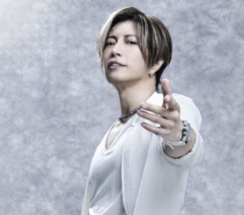 GACKTさんの始球式、何度見てもおもしろいwwww