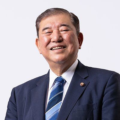 俺たちの石破総理「選択的夫婦別姓推進と言ったが、残念あれは嘘でした!w」